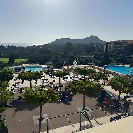 Cap Esterel - Piscine Apartment *