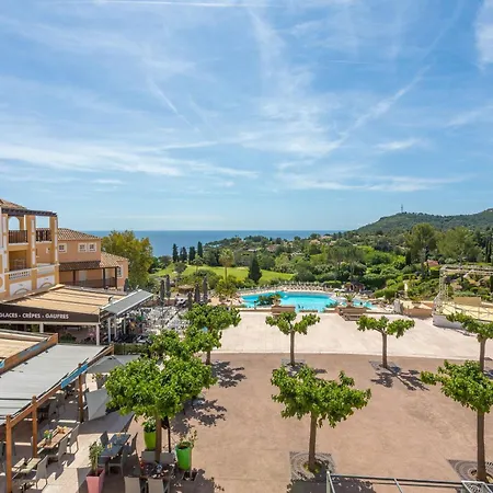 Cap Esterel - Piscine
