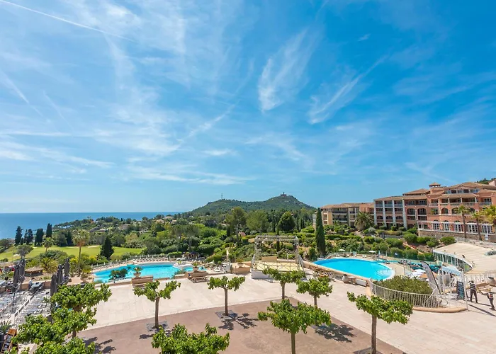 Cap Esterel - Piscine Daire *