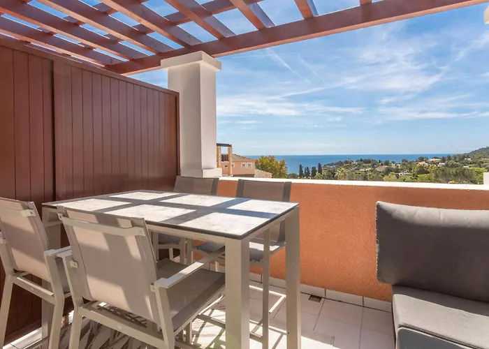 Cap Esterel - Piscine Daire Saint-Raphaël