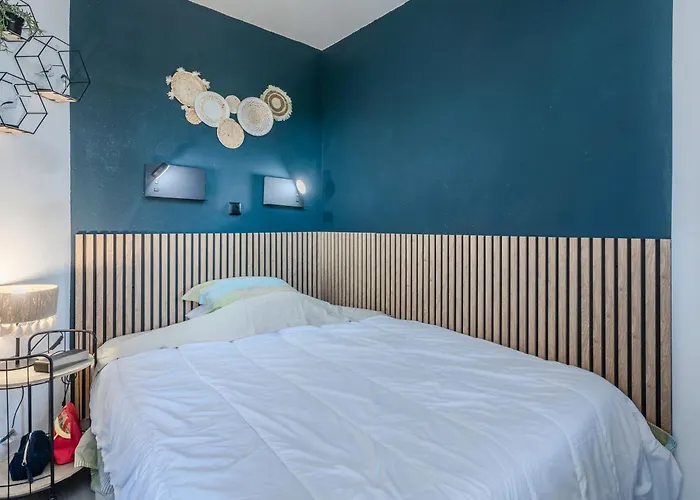 Cap Esterel - Piscine Daire *